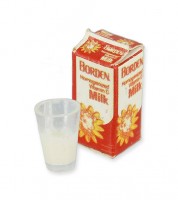 Milchpackung und Milchglas - 1:12 - 2-teilig