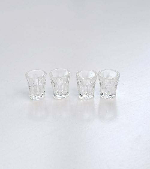 Miniatur Gläser aus Kunststoff - 1,2 cm - 4 Stück