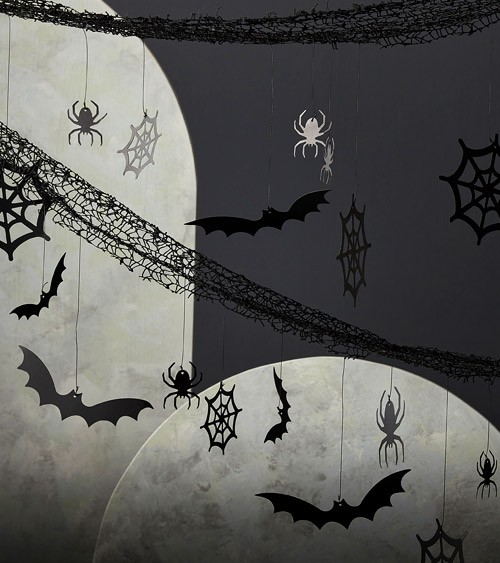 Spinnennetz-Girlande mit Anhängern "Halloween" - 4 m