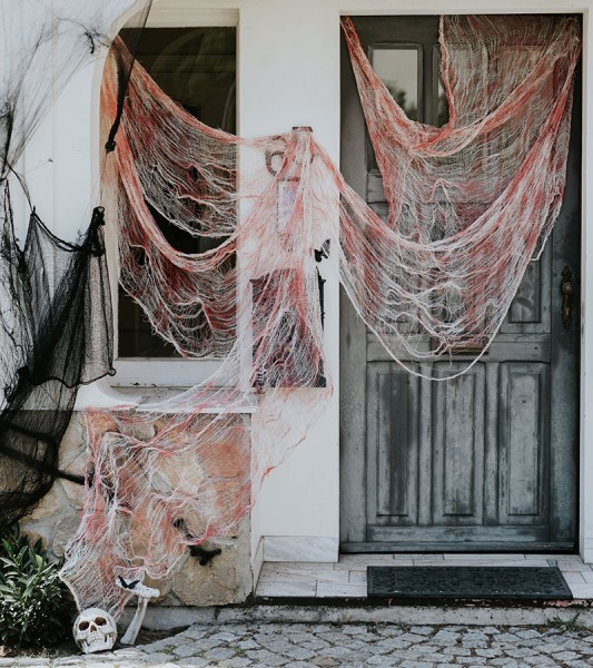 Netztuch - weiß mit Blutflecken - 72 x 980 cm