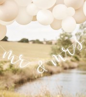 Schriftzug-Girlande aus Acryl "Mr & Mrs" - transparent, weiß - 2 m