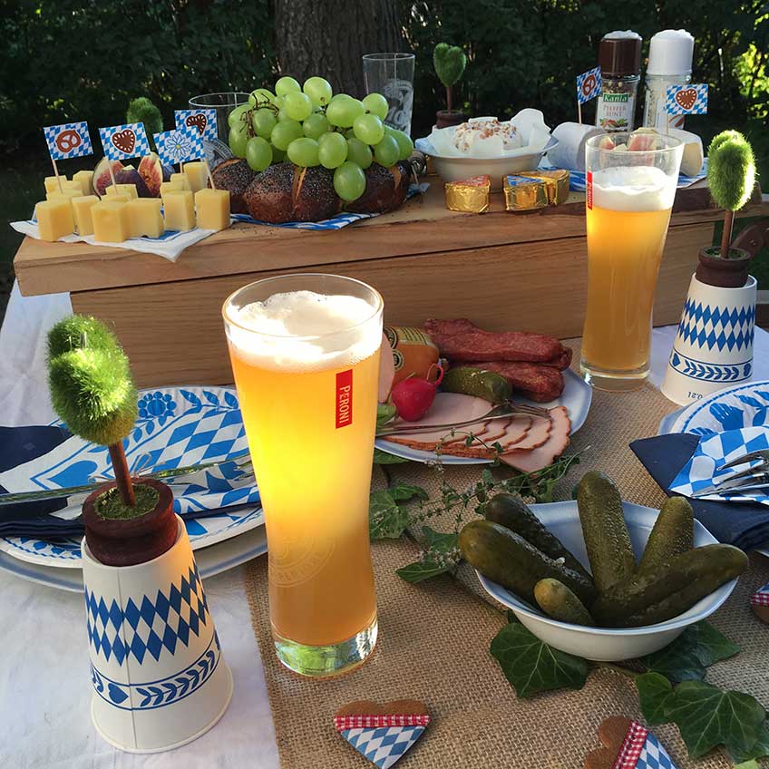 Oktoberfest zu Hause - So könnt ihr eure bayrische Brotzeit dekorieren