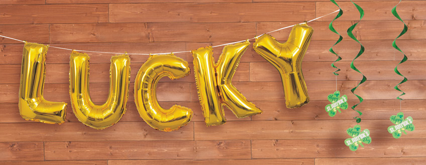 Deko, die Glück bringt - Folienballon-Schriftzug "Lucky"