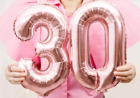 Eyecatcher auf dem 30. Geburtstag - Zahlen-Folienballon in Rosegold