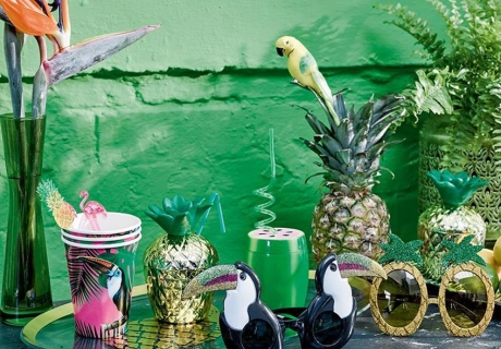 Tropische Vögel bringen Urlaubsflair in deine Sommerdeko zur Cocktailparty