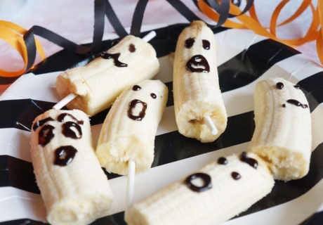 Mumien oder Geister? Bananen eignen sich als gesunde Halloween-Snacks