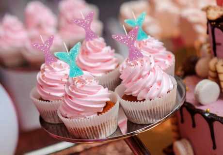 Schmücke deine Cupcakes zum Kindergeburtstag mit Motto Meerjungfrau mit Schwanzflossen-Kerzen