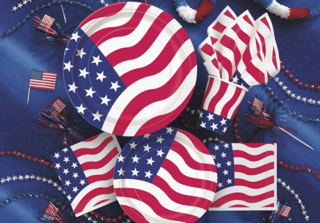 Als Tischdekoration bietet sich ein bunter Mix mit U.S. Flagge an